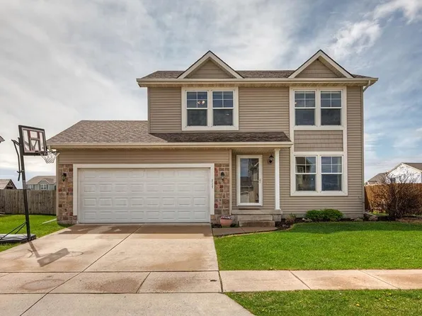 717 35th St SW, Bondurant, IA 50035