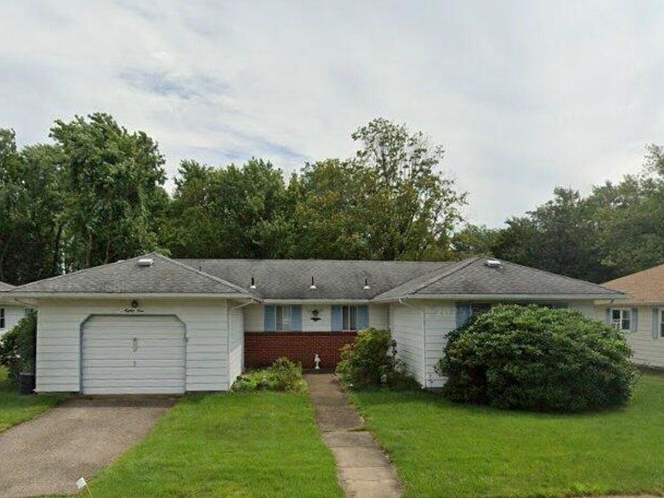 1st image of 89 Barbados Drive S