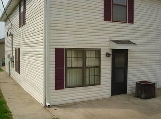 11007 NW Player Dr, Parkville, MO 64152