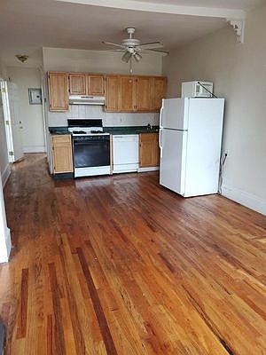 1st image of 458 16th St #3