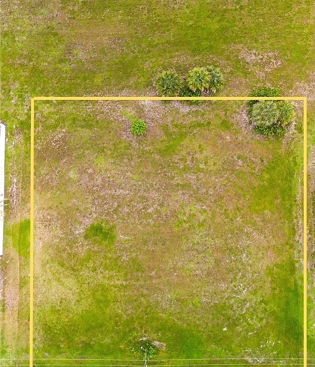 1st image of 819 NW 24th Pl