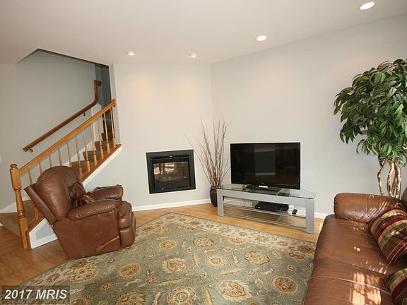 5th image of 45071 Brae Ter Unit 104