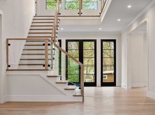 7 Blueberry Ln, Lexington, MA 02420