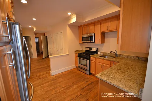 27 Lothrop St #4 Photo 1