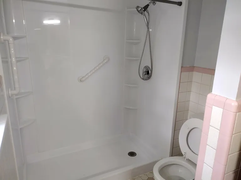 1st floor full bathroom