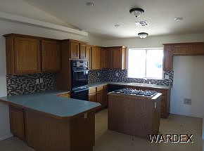 4th image of 7811 E Larkspur Dr