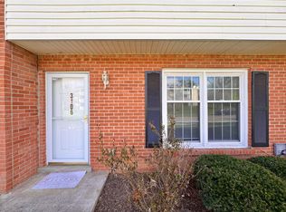 3106 Kirklevington Dr, Lexington, KY 40517