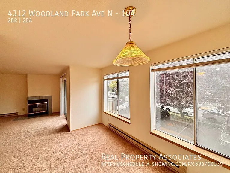 4312 Woodland Park Ave N #104 — Photo 9