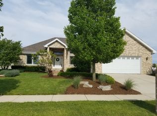 2250 Pheasant Run Dr, Bourbonnais, IL 60914