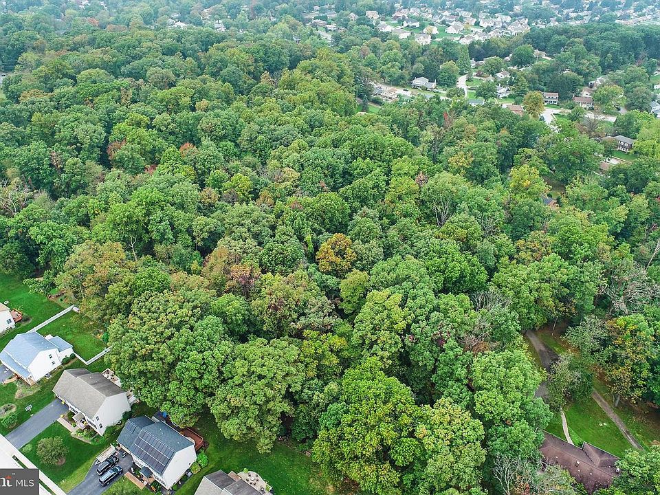 1st image of 607 Edgewood Rd