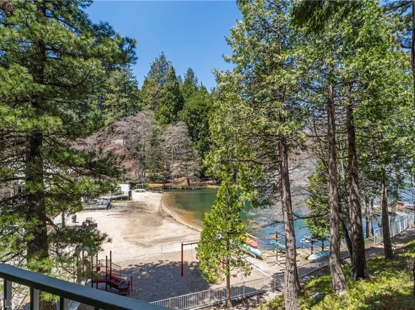 306 Villa Way, Lake Arrowhead, CA 92352
