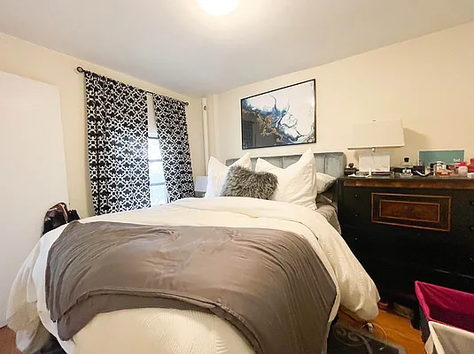 Rented by Kahen Properties | media 22