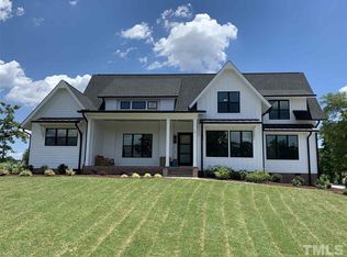 19 Mattera Dr, Clayton, NC 27527