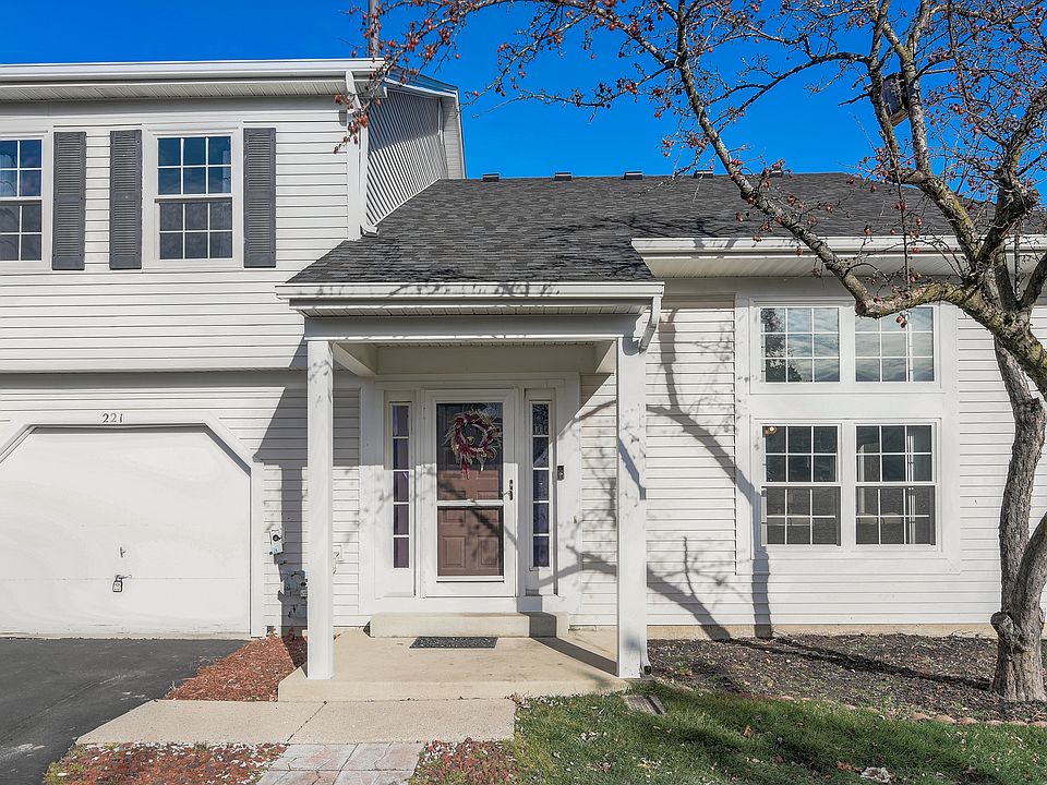 1st image of 221 Teak Ln