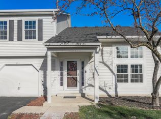 221 Teak Ln, Streamwood, IL
