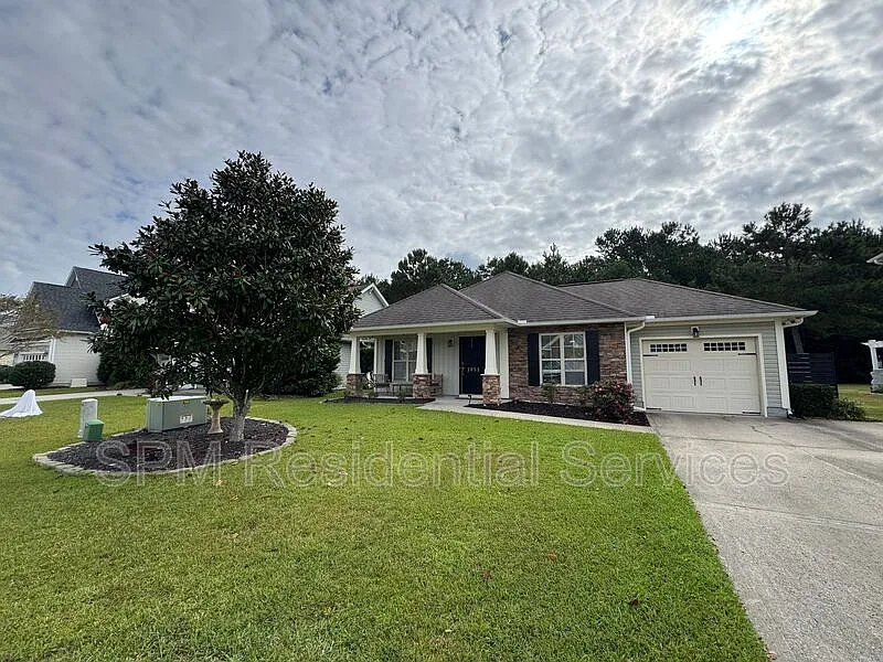3 bed, 2.0 bath, 1210 sqft, $2,200 — Photo 2