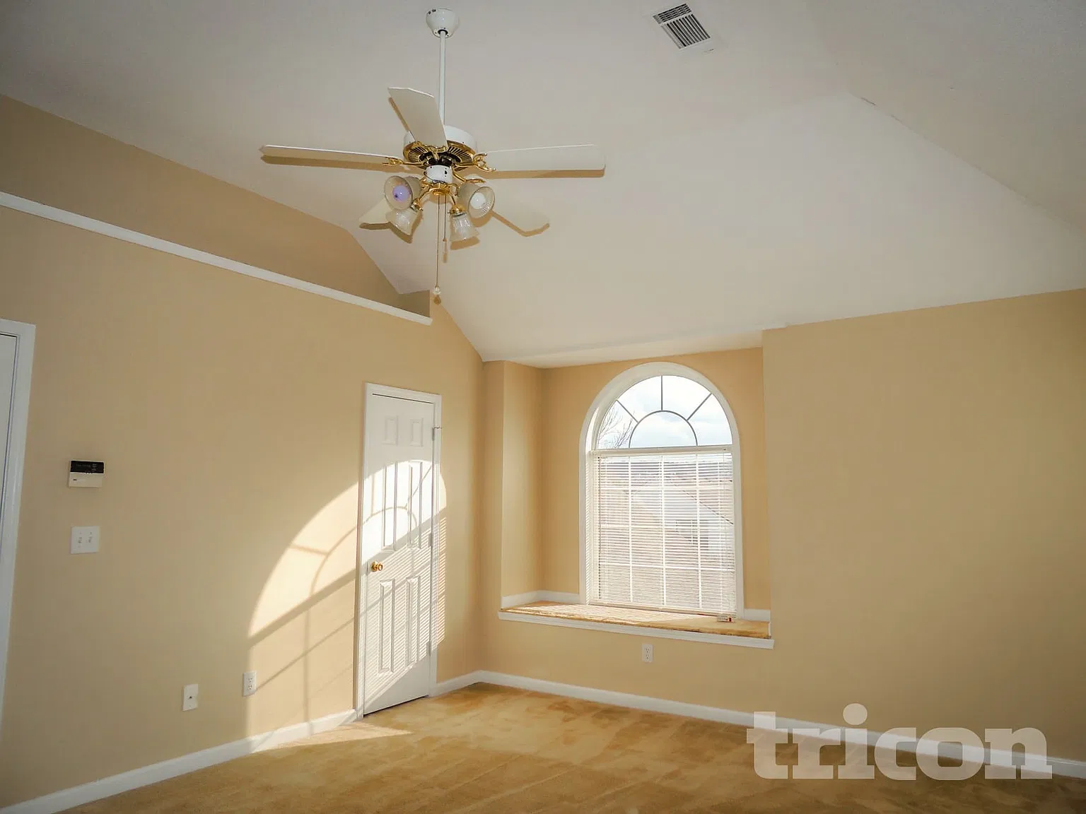 6508 Lake Mill Court Lithonia GA — Photo 4