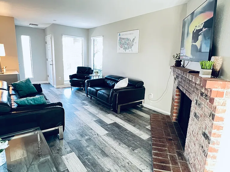 4525 Zachary Way #1 — Photo 9