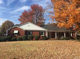 818 S Main Ave, Newton, NC 28658