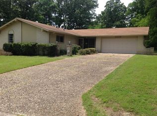 5005 N Vine St, North Little Rock, AR 72116