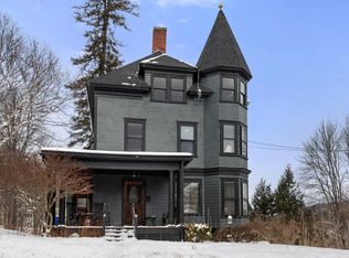 215 North Avenue, St. Johnsbury, VT 05819