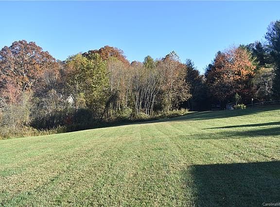 5th image of 1 Mountain Valley Dr