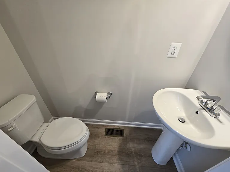 4928 Dunhaven Dr — Photo 19