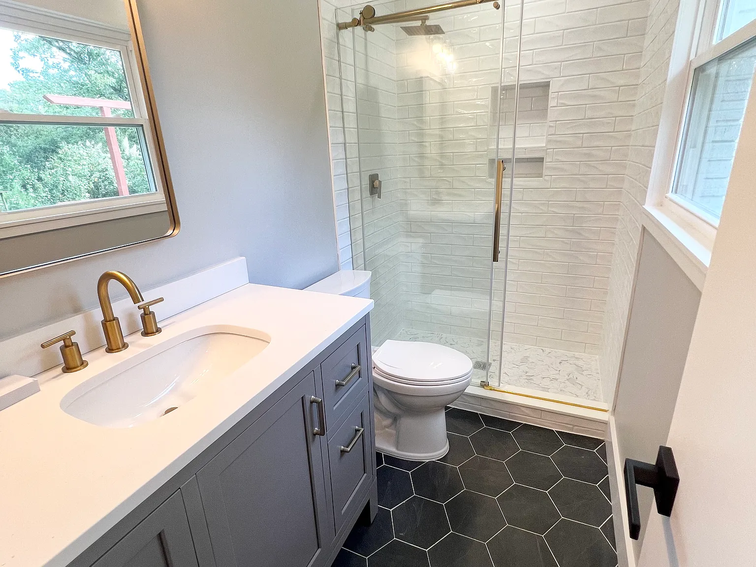 4236 Glenfall Ave — Photo 2