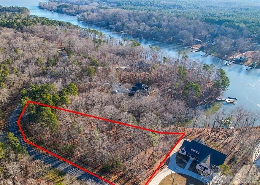 1st image of 722 Emerald Bay Dr