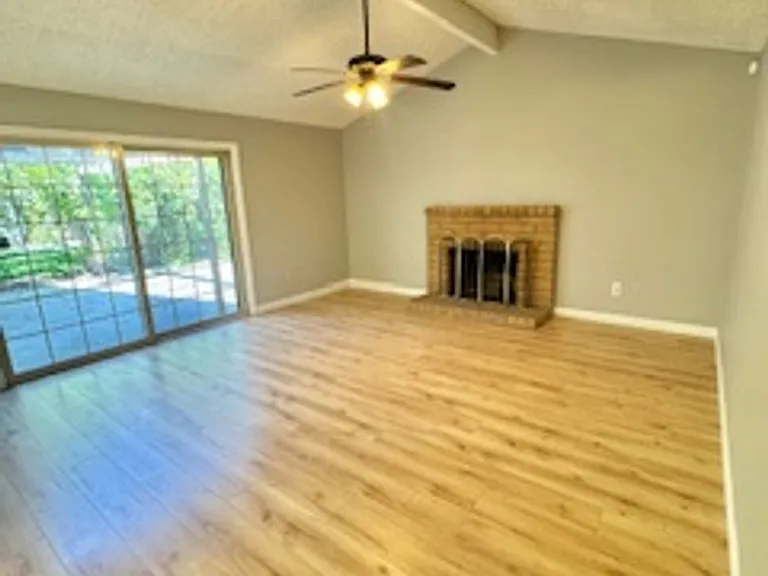 2189 Glenrio Way — Photo 9