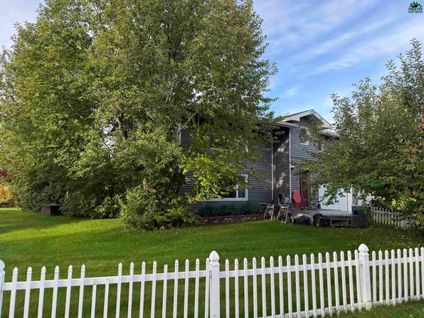 3043 Riverview Dr, Fairbanks, AK 99709