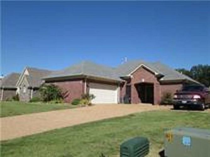 1st image of 90 Greer Ln