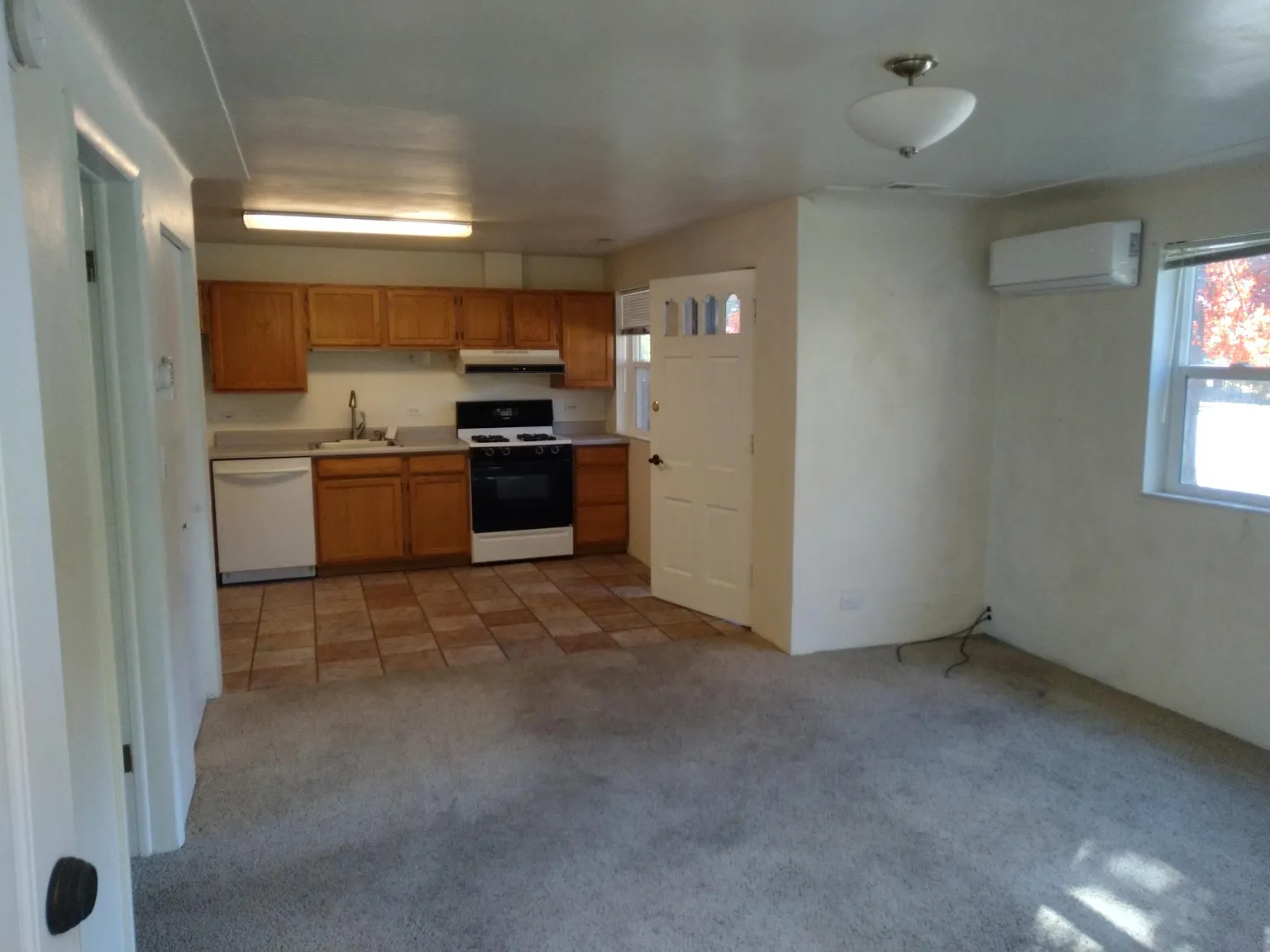 1 bed, 550 sqft, $1,500 — Photo 2