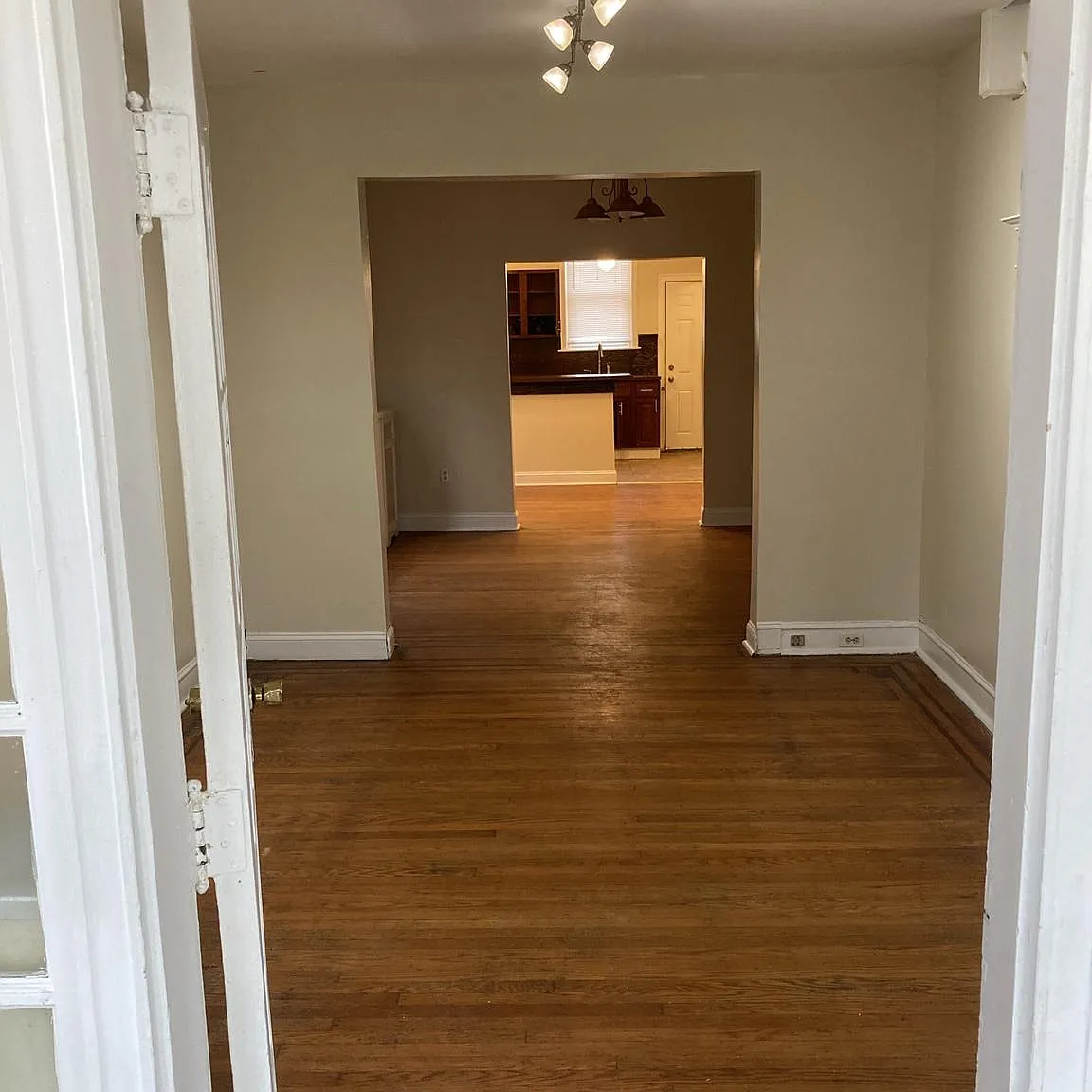 3 bed, 1560 sqft, $1,400 — Photo 3