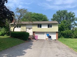 14 Airy Dr, Spencerport, NY 14559