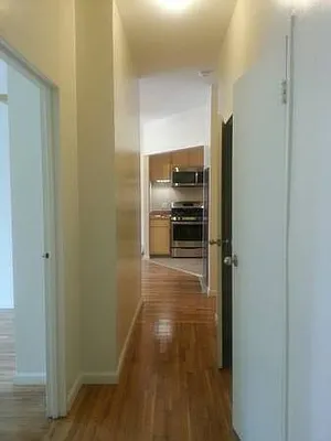 Rented by Rapid Realty Cobble Hill | media 19