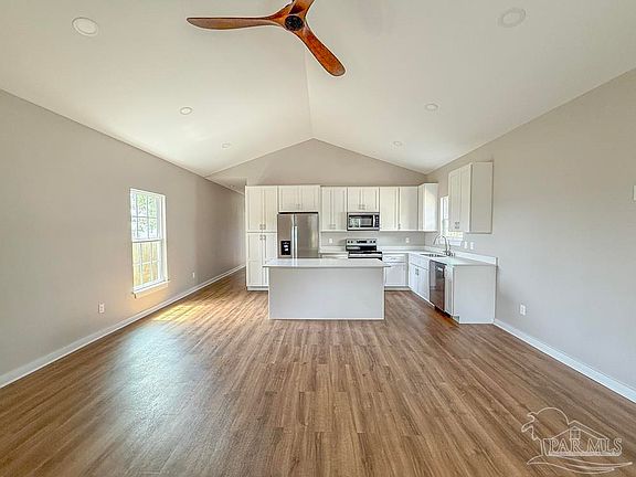4th image of 1461 W Romana St