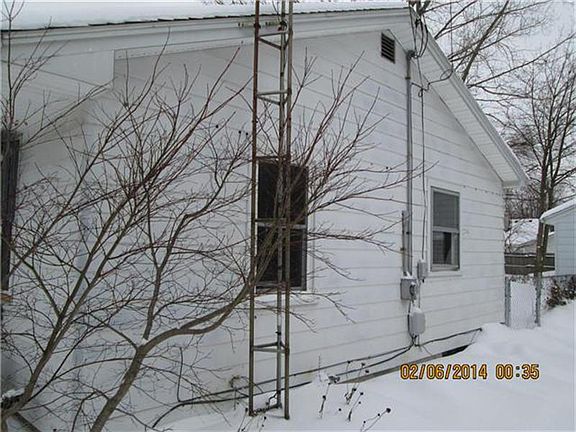 2nd image of 6952 Calson Dr