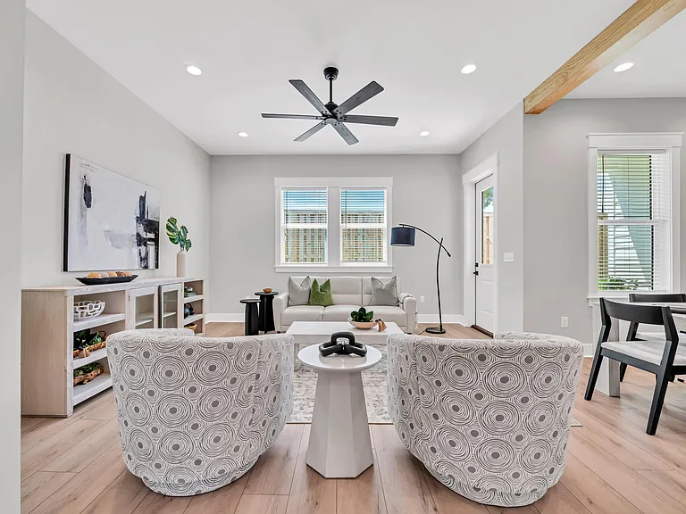 140 Sibert Ave — Photo 5