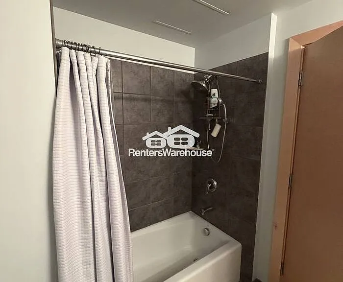 215 10th Ave S #632 — Photo 12
