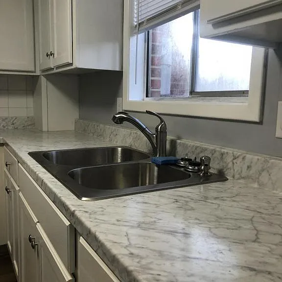 380 S Daleville Ave #H — Photo 7