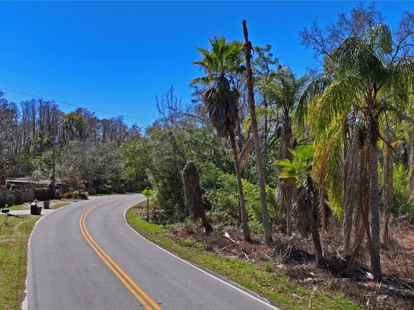 9 10 & 11 12 LAKE DRIVE, NEW PORT RICHEY, FL 34654