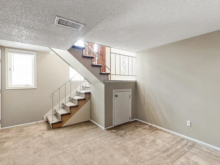Westwood Duplexes — Photo 42