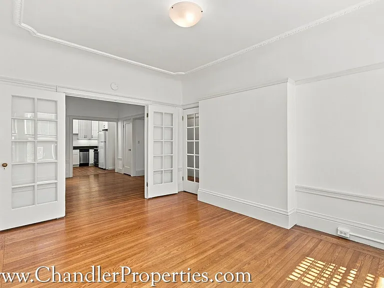 605 Scott St — Photo 1