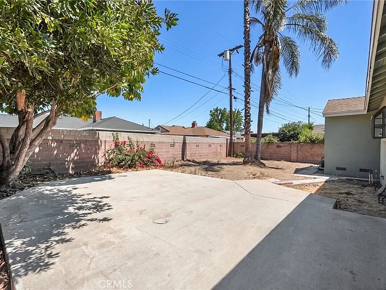 7656 Teesdale Ave — Photo 39