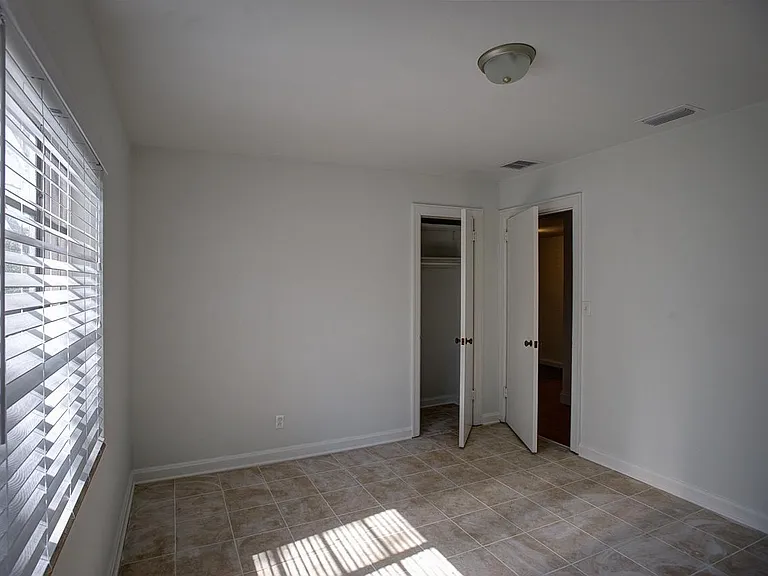 2133 Forest Hills Rd — Photo 18