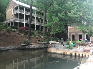 1975 E Wildcat Rd, Clarkesville, GA 30523