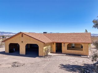 3596 N Emery Park Rd, Golden Valley, AZ 86413