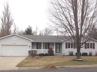 611 Susie St, Delavan, WI 53115