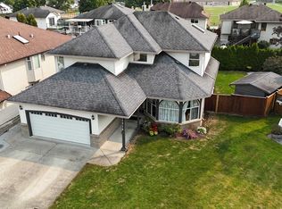 12514 220th St, Maple Ridge, BC V2X 0V6